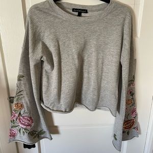 Embroidered long sleeve size S